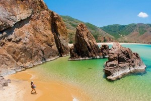 Du khách thỏa sức tận hưởng khi về với Bình Định