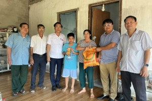 TP Vũng Tàu: Trao 100 phần quà Tết cho gia đình chính sách, bà con nghèo